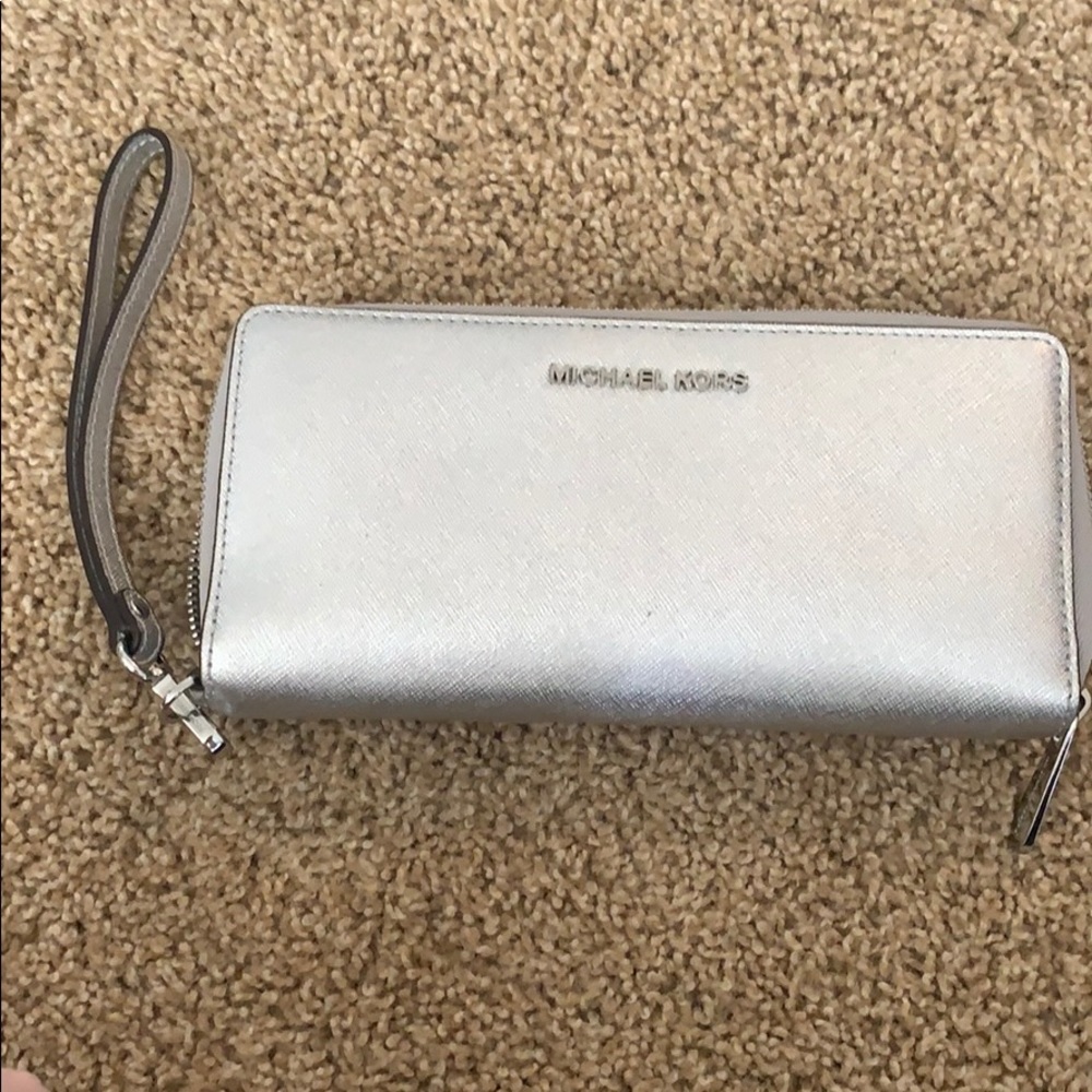 michael kors wallet